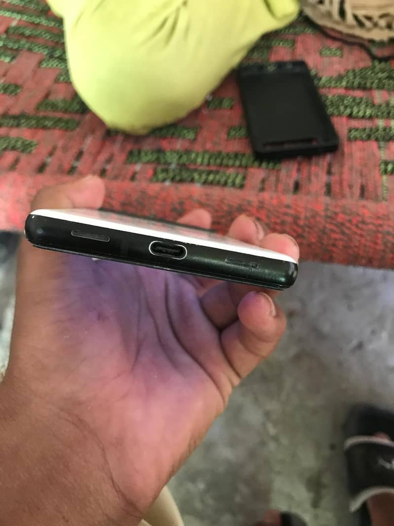 Google Pixel 6a 1