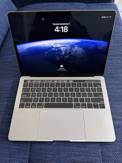 Macbook Pro 2019 i7/256