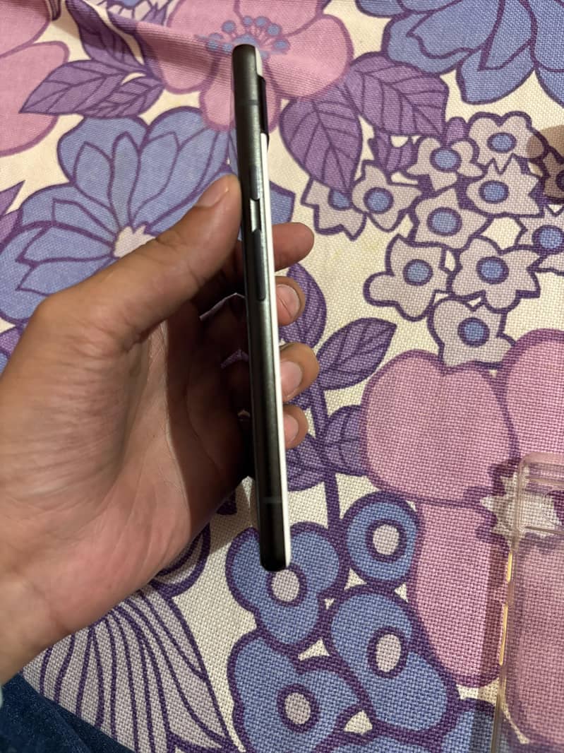 Google Pixel 6a 1