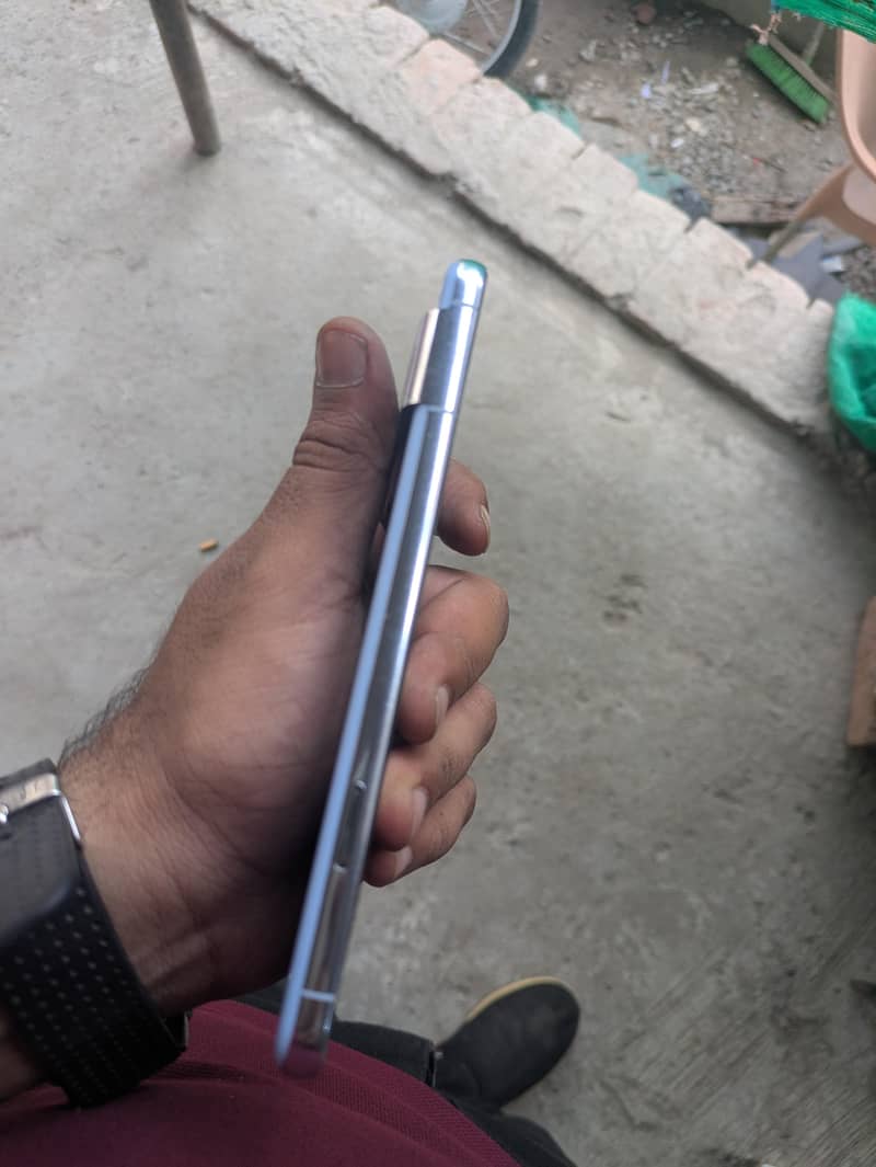 Google Pixel 8 Pro 3