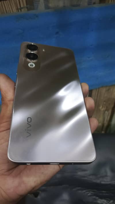 Vivo Y04