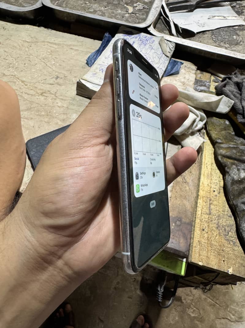 Apple iPhone X 1