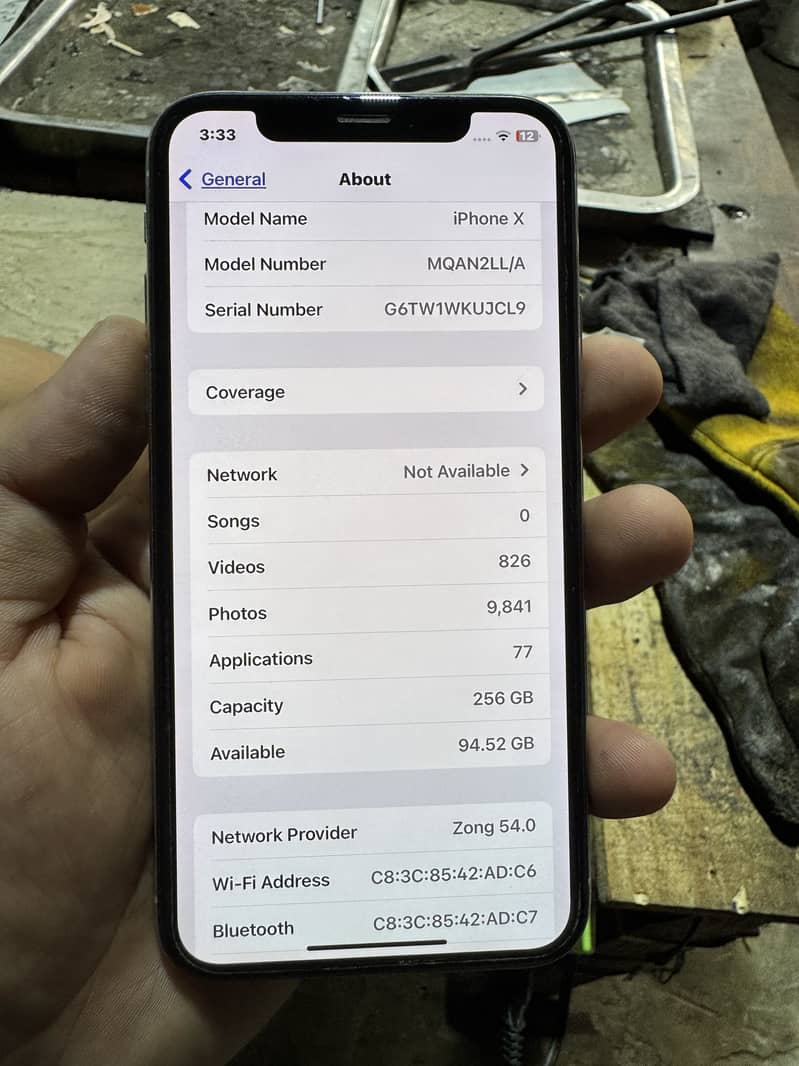 Apple iPhone X 3