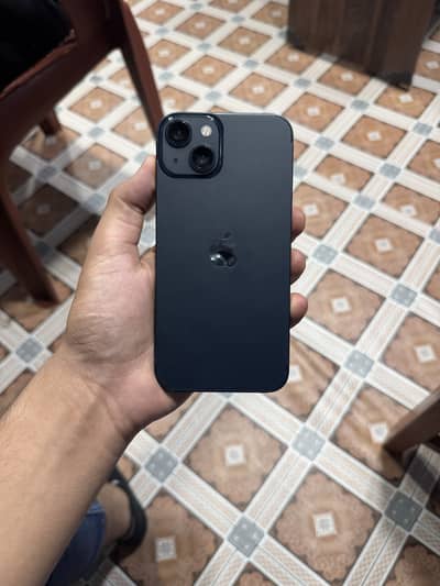 Apple iPhone 13