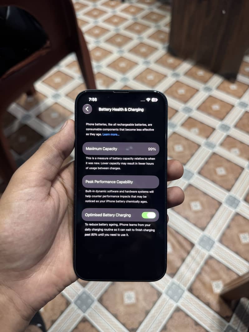 Apple iPhone 13 5