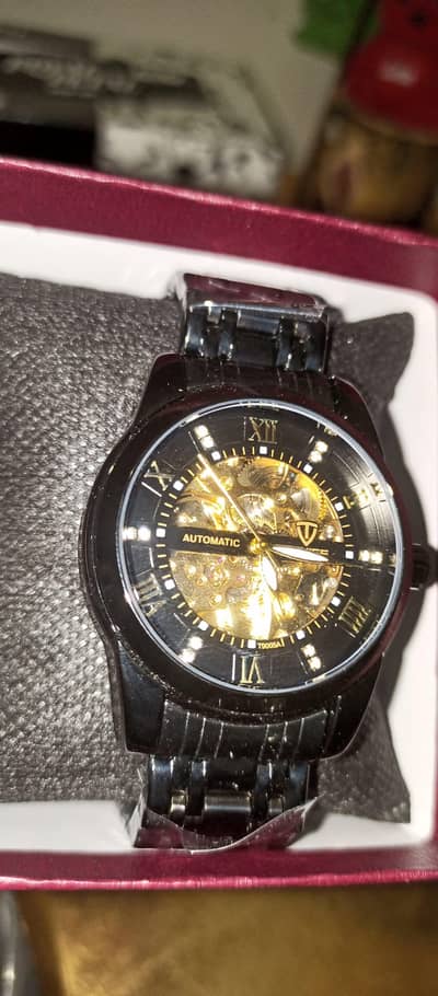 Premium Automatic Watch From Saudi Arabia sapphire glass