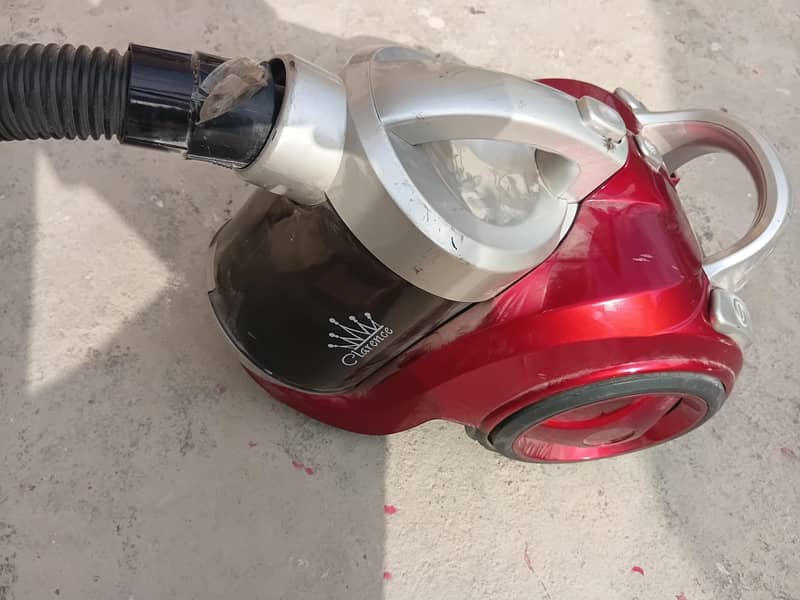 vacuum cleaner 3