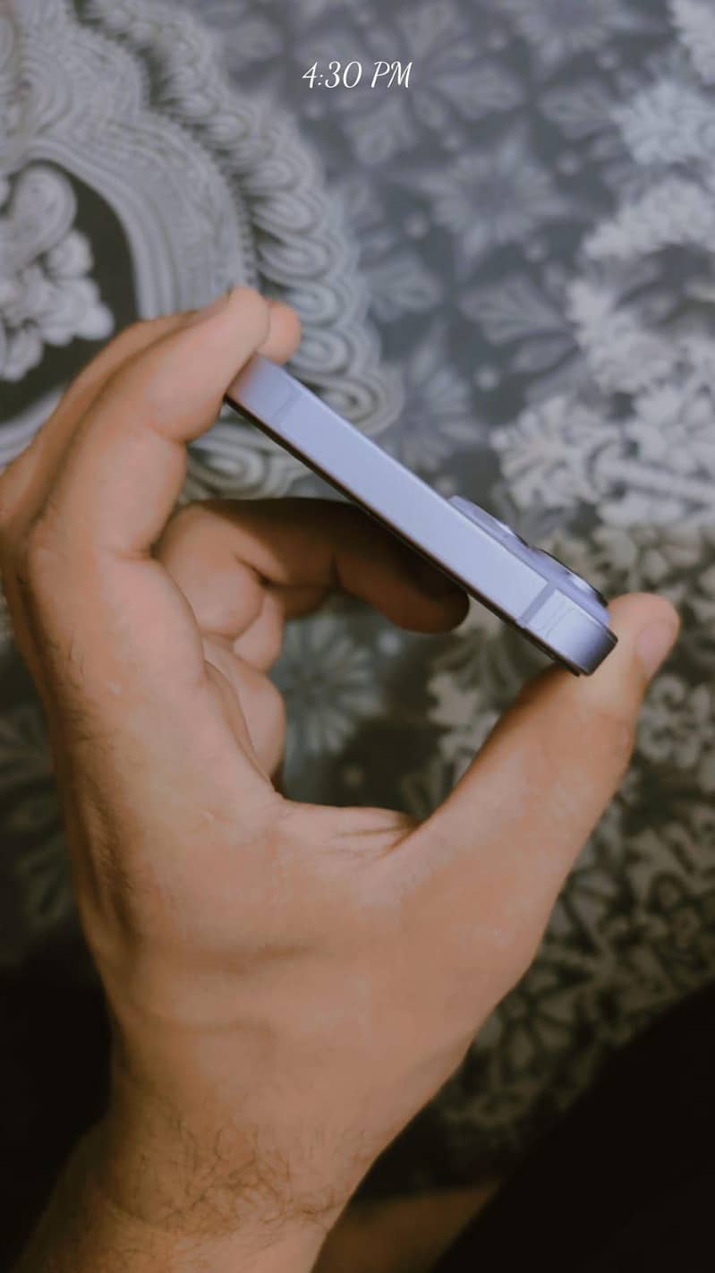 Apple iPhone 14 1