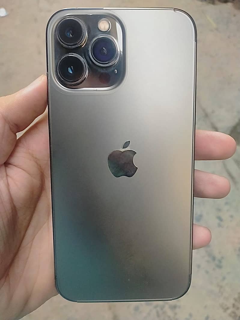 Apple iPhone 13 Pro Max 0