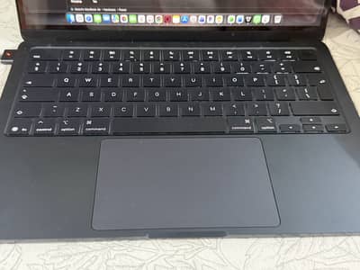 Macbook Air M4 13-inch | 16GB Ram | 256GB SSD | Midnight