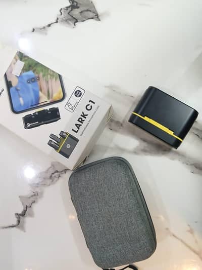 Hollyland Lark C1 Wireless Mic – Open Box / Like New