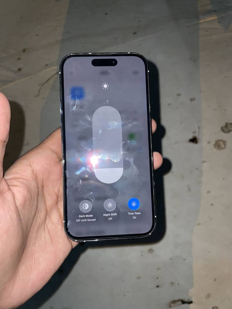 Apple iPhone 14 Pro 1