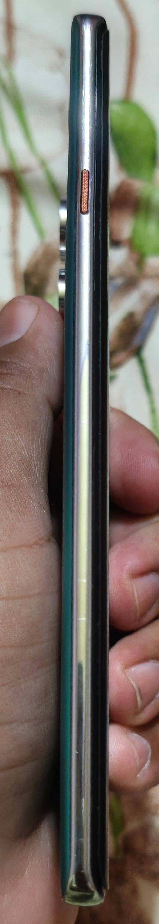 Tecno CAMON 40 Pro 0