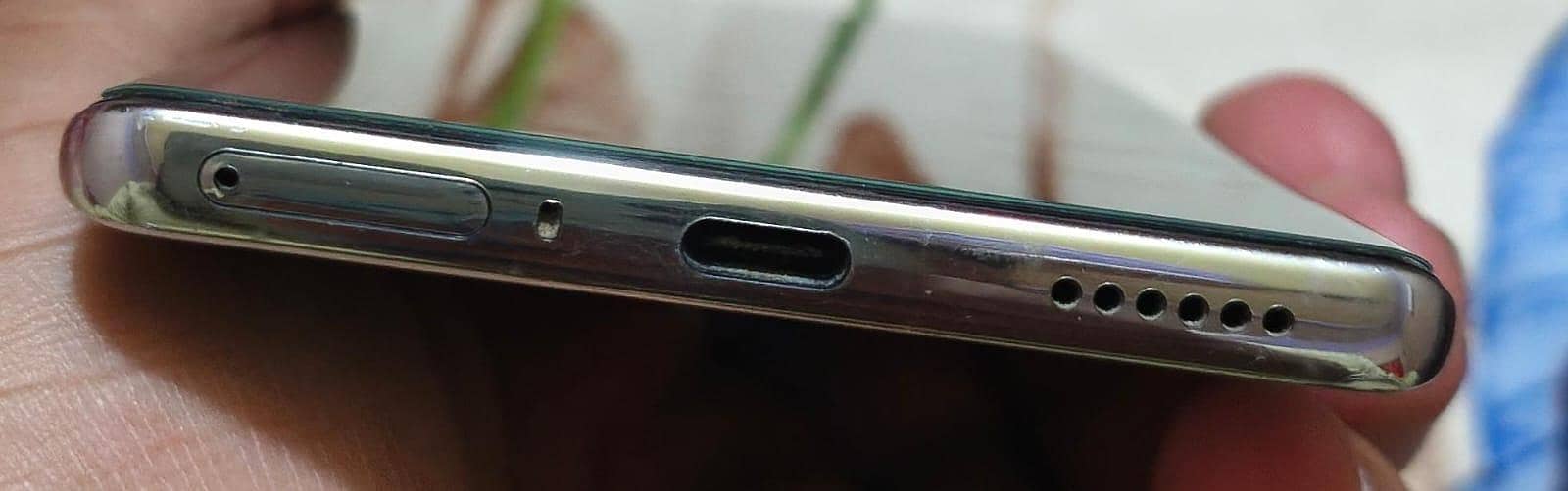 Tecno CAMON 40 Pro 1