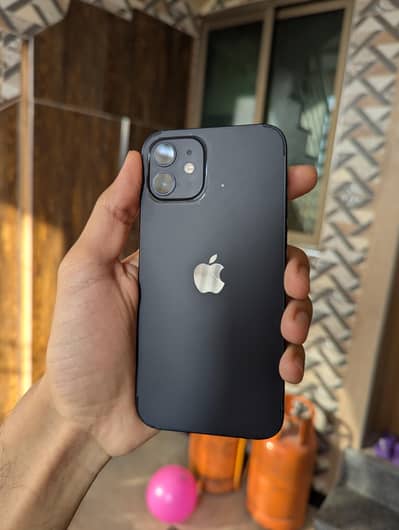 Apple iPhone 12