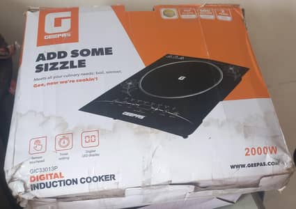 Geepas induction Cooker and Wok 32cm