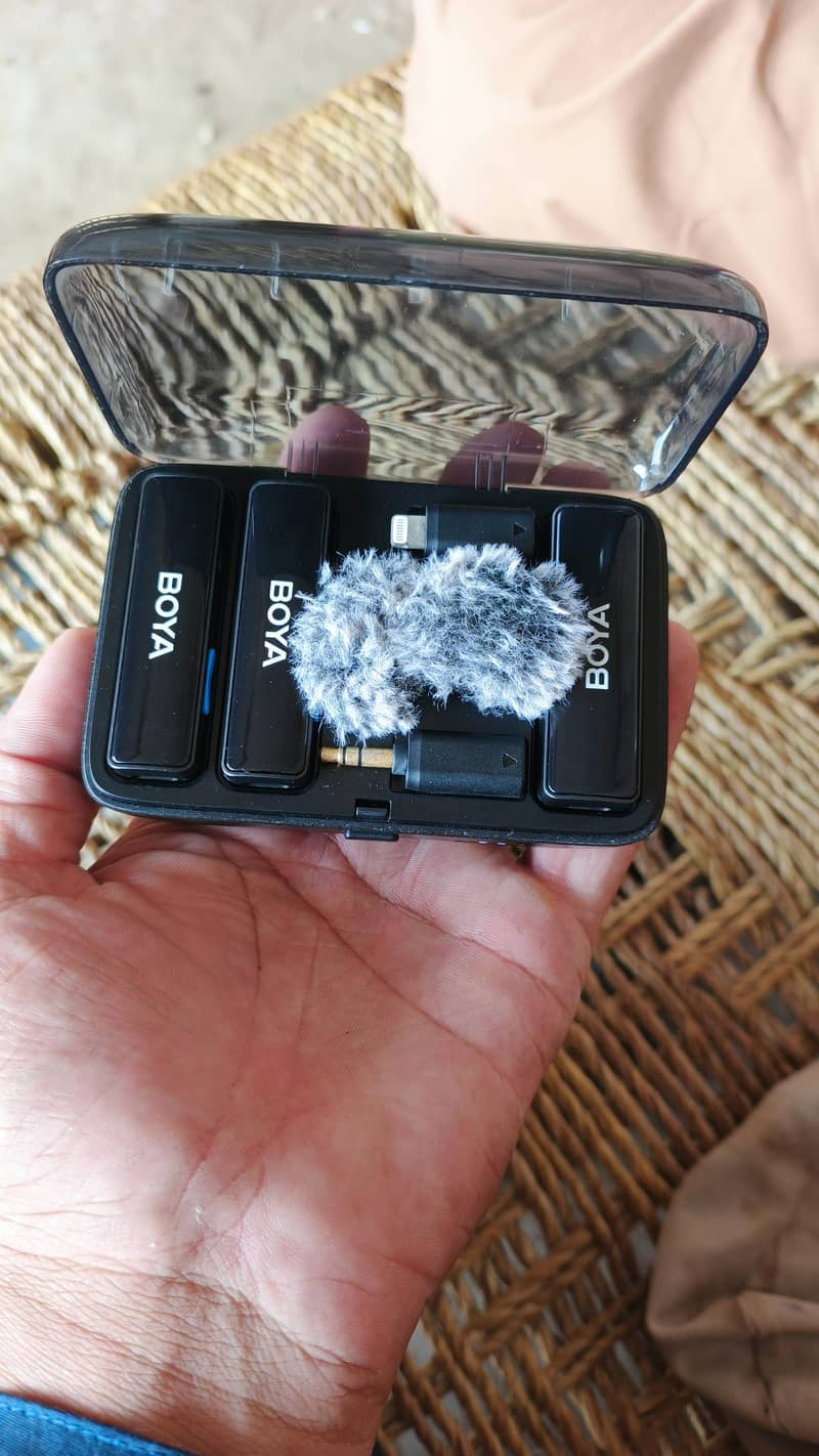 boya wireless mike 4