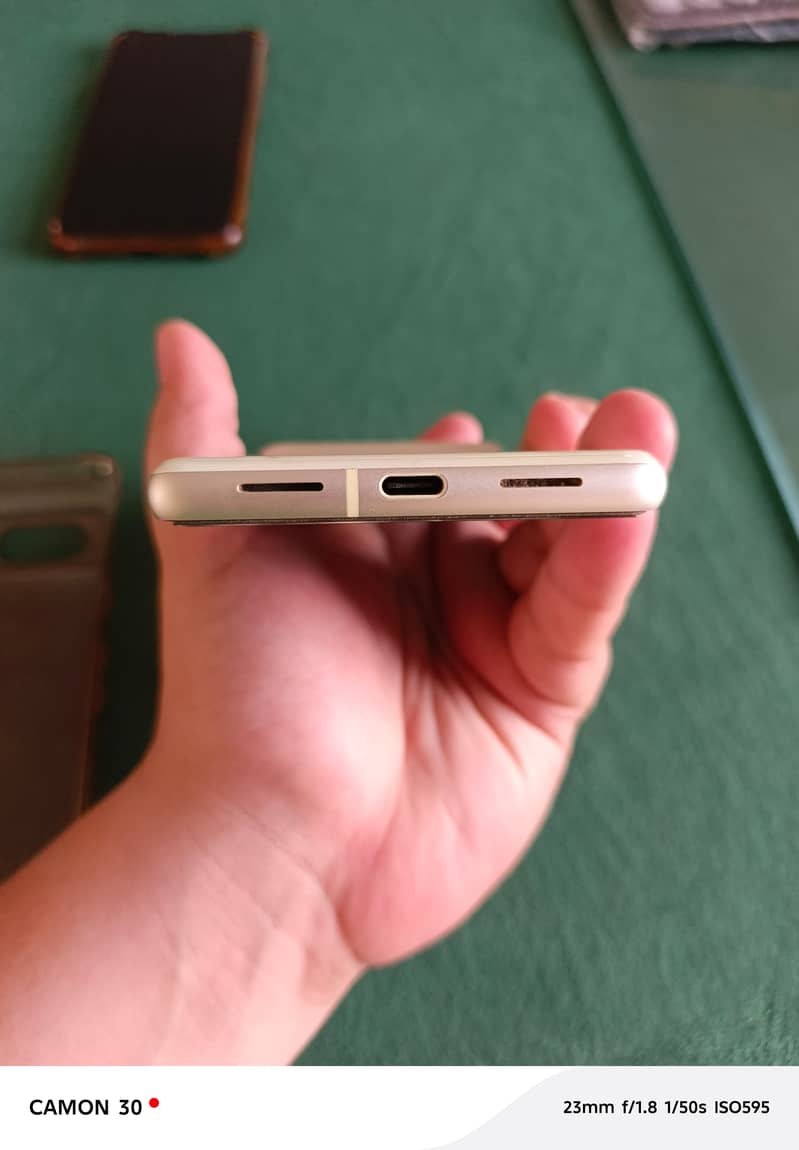 Google Pixel 7 3
