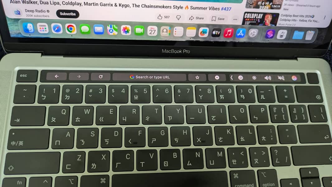 MACBOOK PRO 4