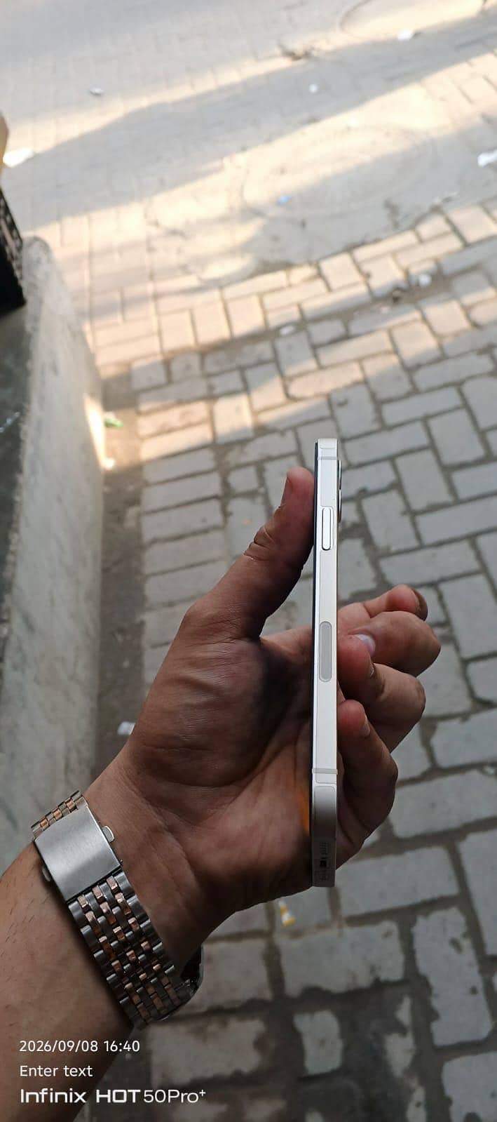 Apple iPhone 12 2