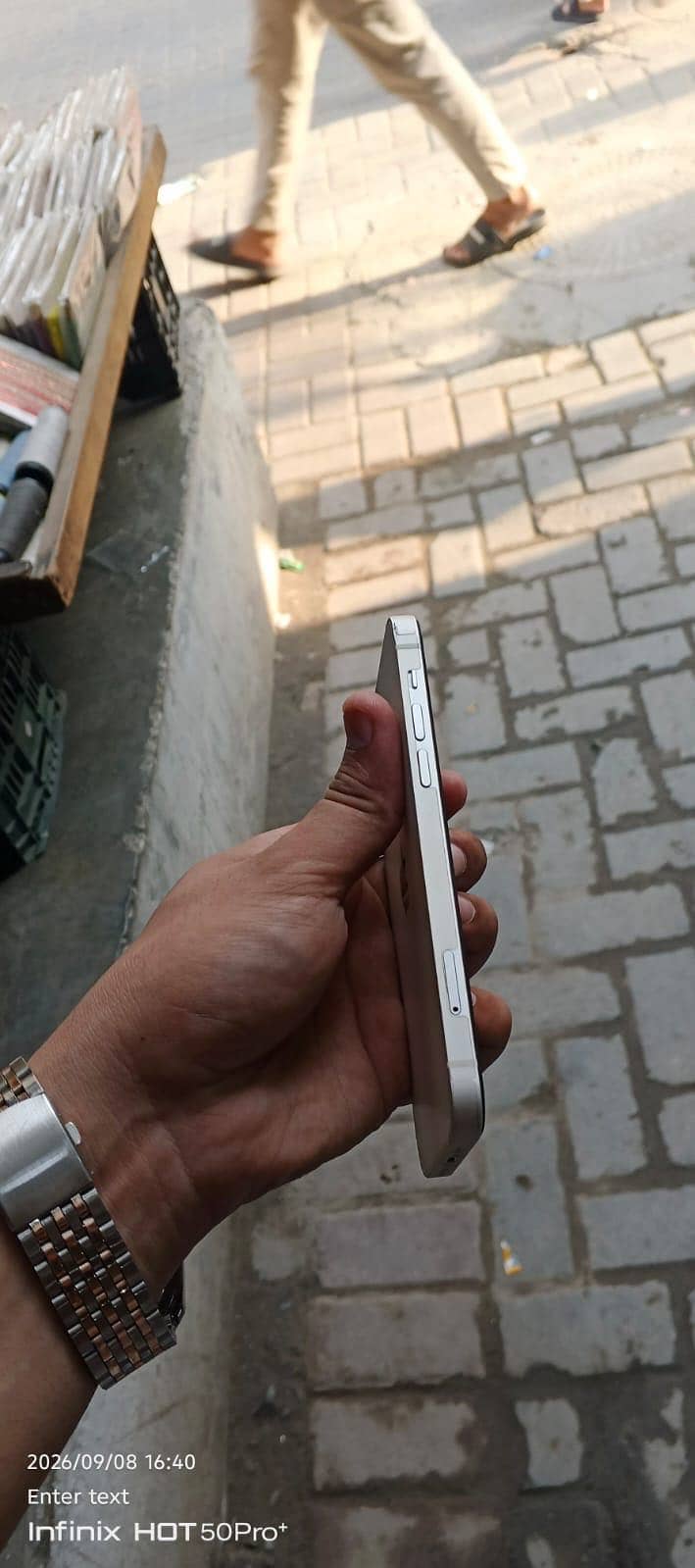 Apple iPhone 12 3