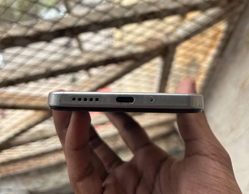 Xiaomi POCO C75 3