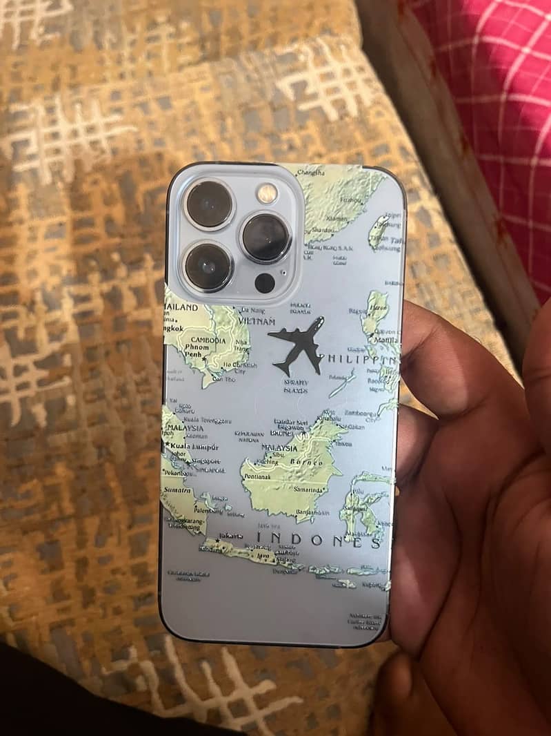 Apple iPhone 13 Pro 2