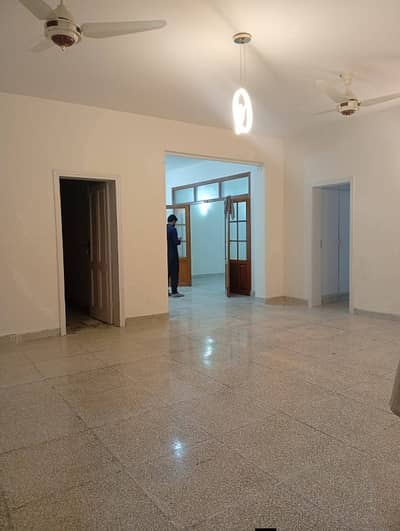 G-11-3 Real Pics 40 - 80 Beautiful Basement Near Main Double Road Portions for Rent