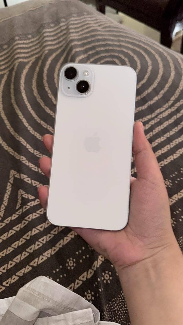 Apple iPhone 15 plus 0