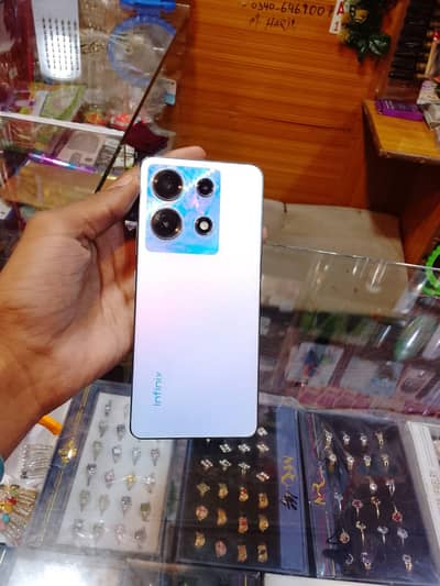 Infinix Note 30