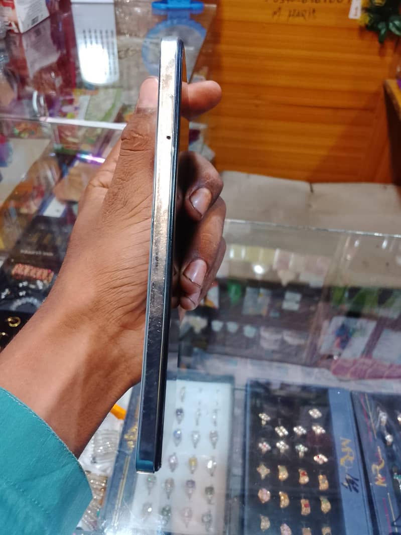 Infinix Note 30 5