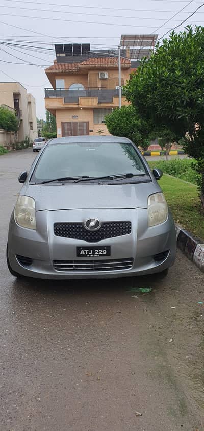 Toyota Vitz 2006