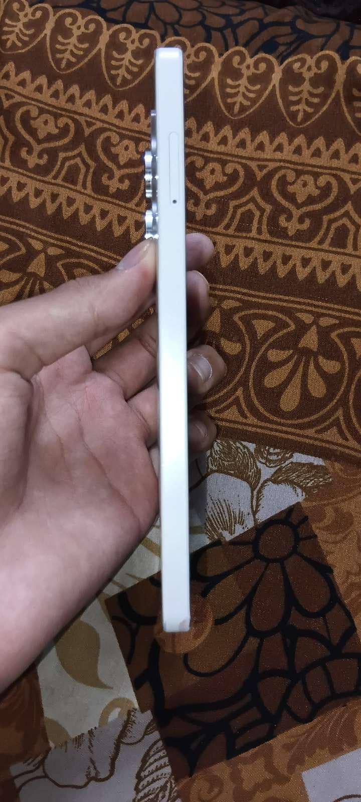 Xiaomi Redmi Note 13 0