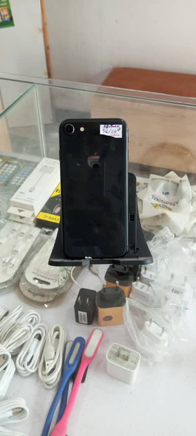 Apple iPhone 8