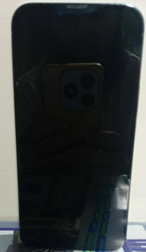Apple iPhone 13 Pro Max 4