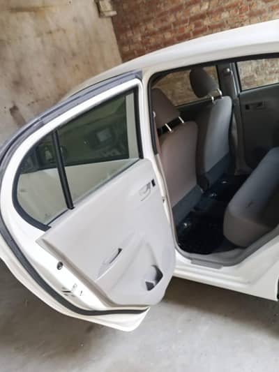 Daihatsu Mira 2016