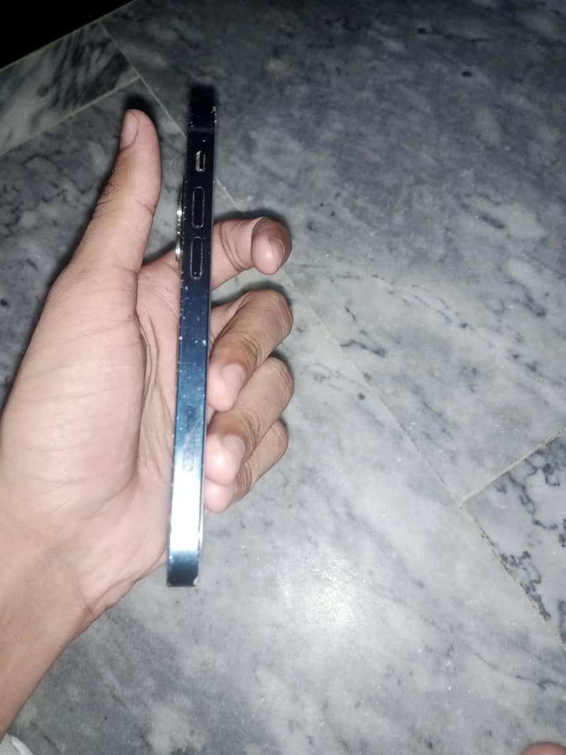 Apple iPhone 12mini 3