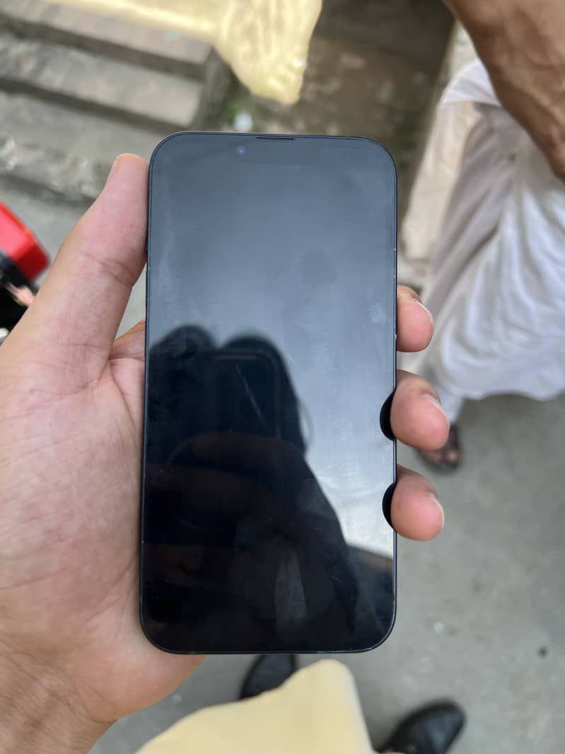 Apple iPhone 13 1