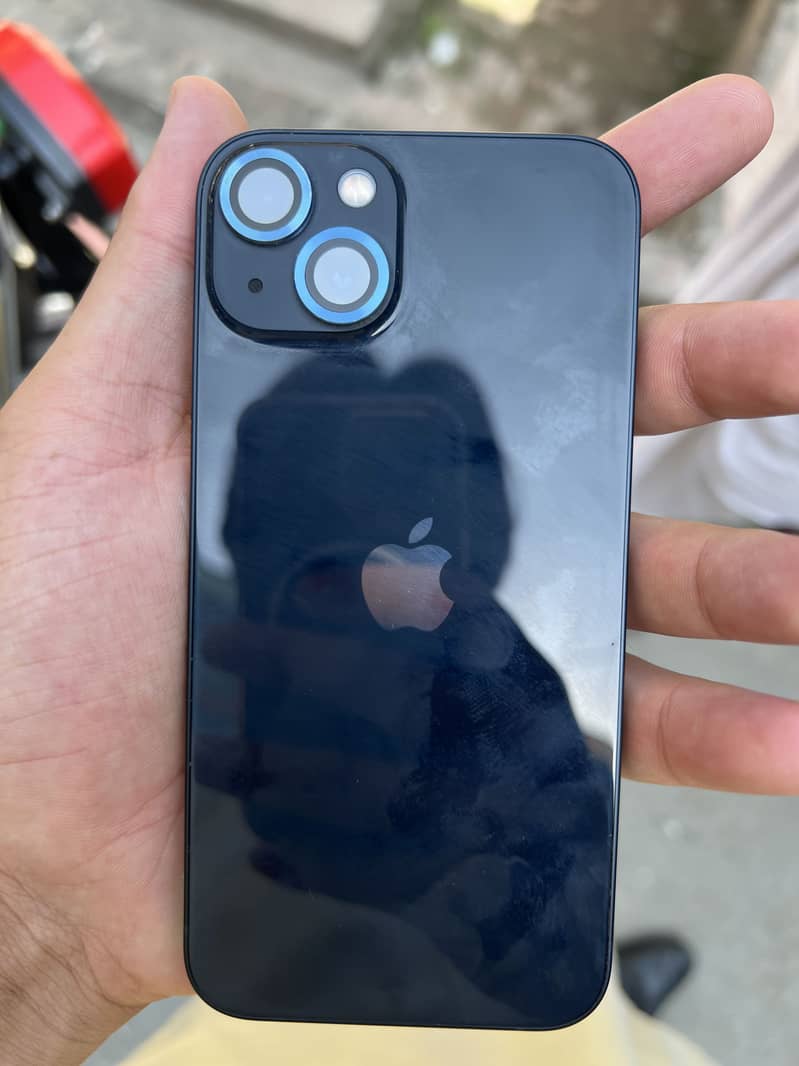 Apple iPhone 13 2
