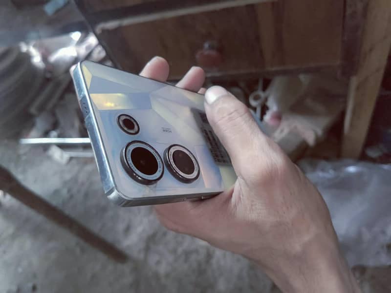 Tecno CAMON 20 1