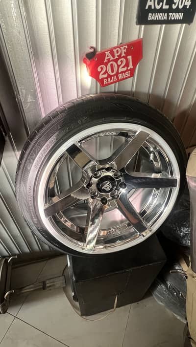 Rims 1/1 new tyres