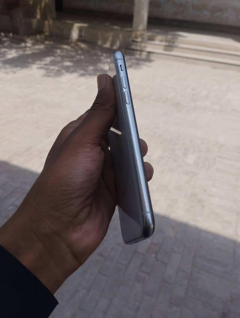 Apple iPhone X 5