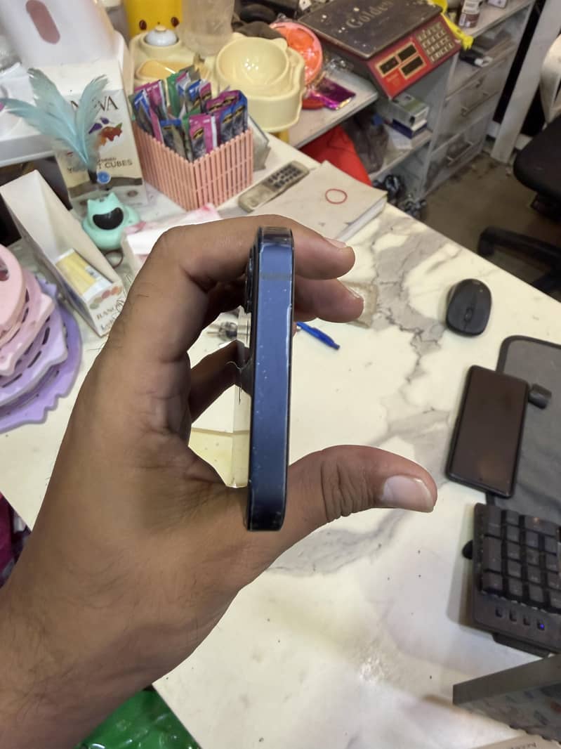 Apple iPhone 12 mini 5