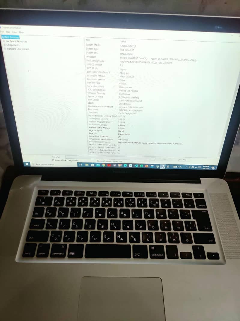 MacBook Pro 0