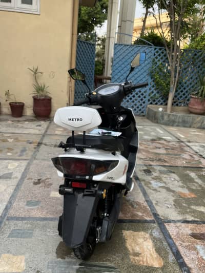 Ev scooter