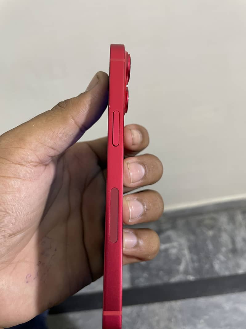 Apple iPhone 14 3