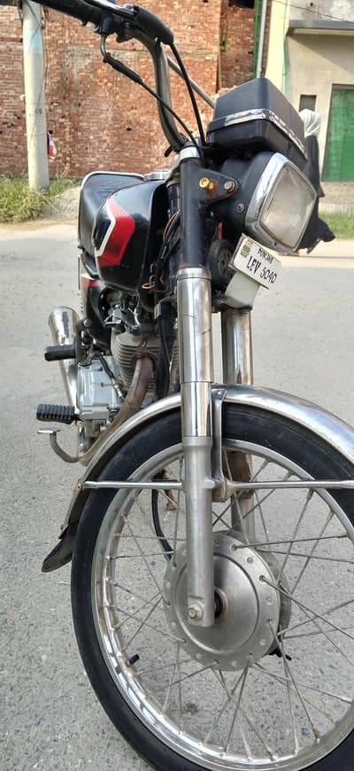 Honda CG 125, 2017 Modal, Black