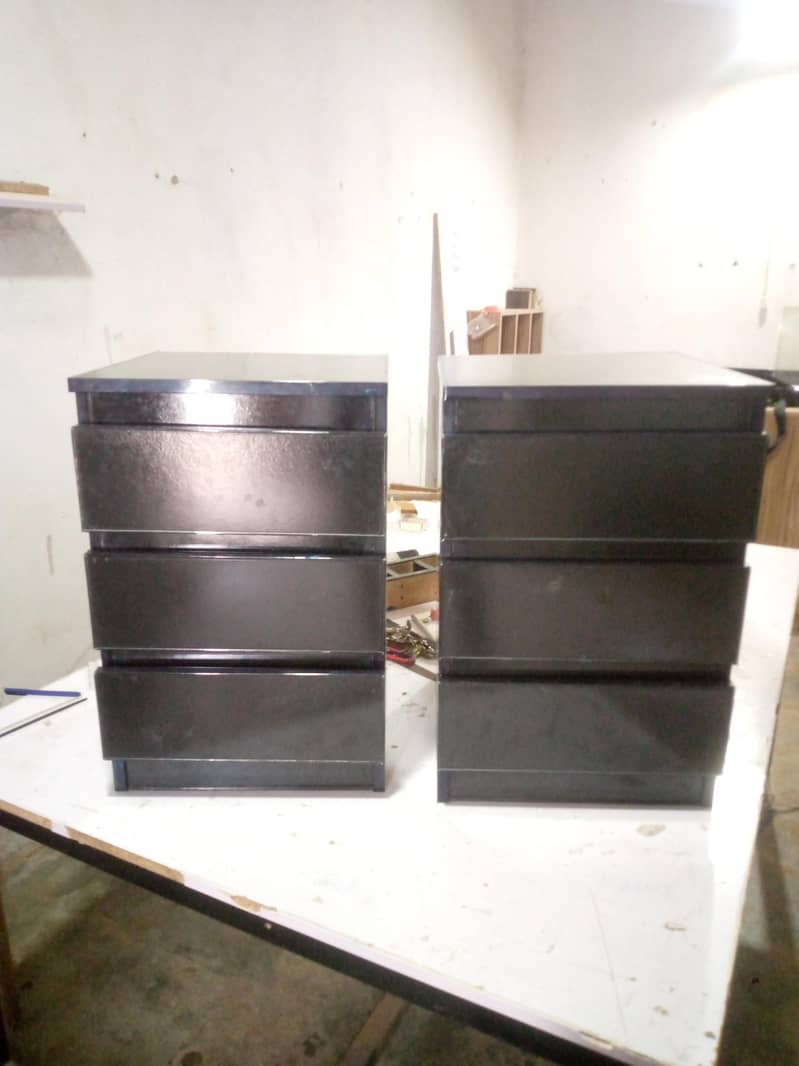 bedside tables 5