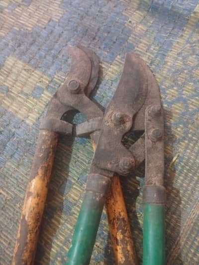 قینچی ہےاچھی اور زبردست