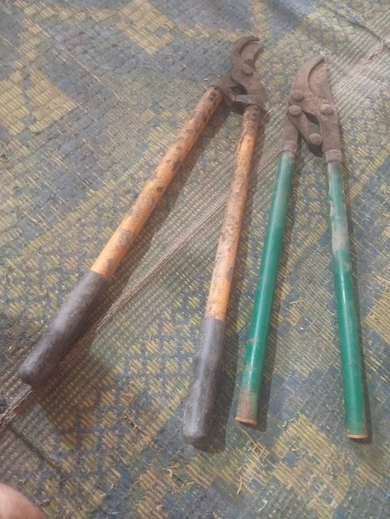 قینچی ہےاچھی اور زبردست 3